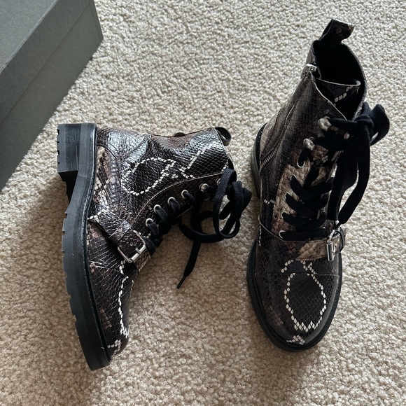 ALLSAINTS Womens Black Snakeskin 1/2" Platform Metallic Accents Lace-Up booties - Picture 1 of 12